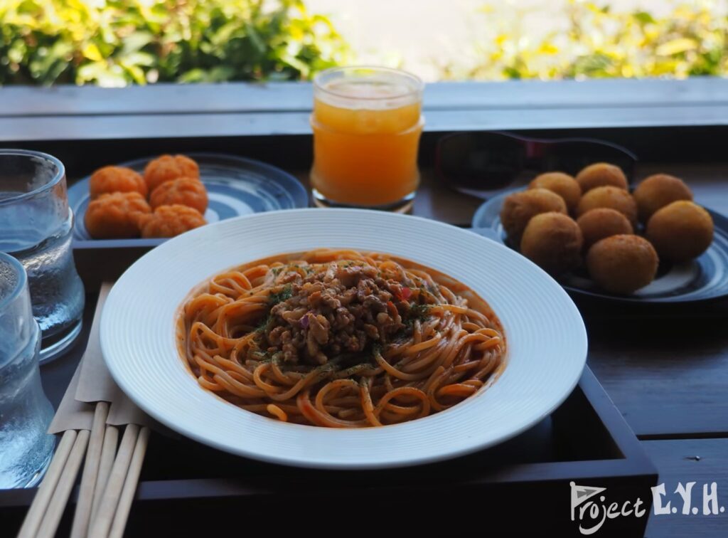 偏貴的餐廳,但有乾淨廁所,給過
